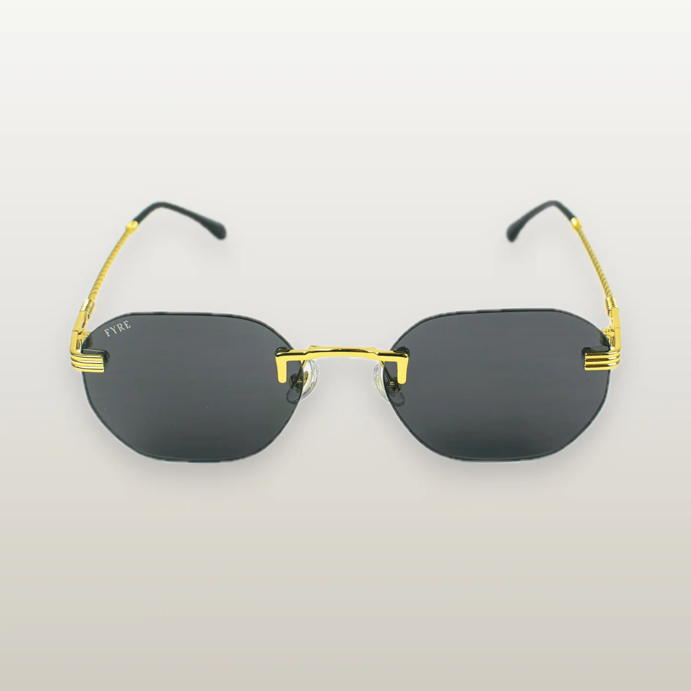 Gelatto’s · 05 All Black, vista de frente